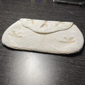 VINTAGE THICK WHITE / CREAM BEADING BAG